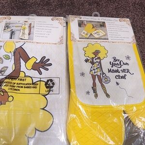 Apron and Oven Mitt Set